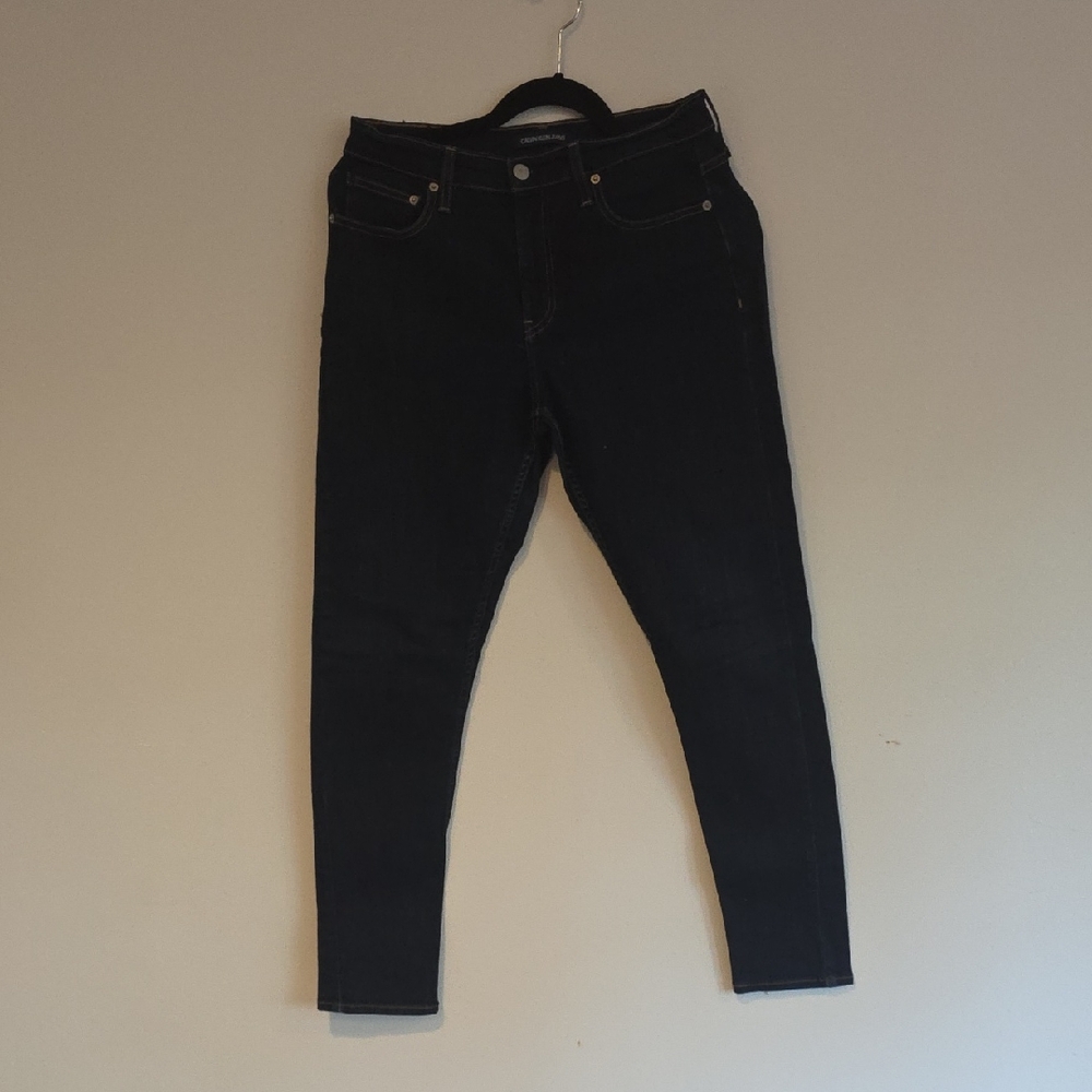 Calvin Klein Jeans Women's Dark Skinny Jeans